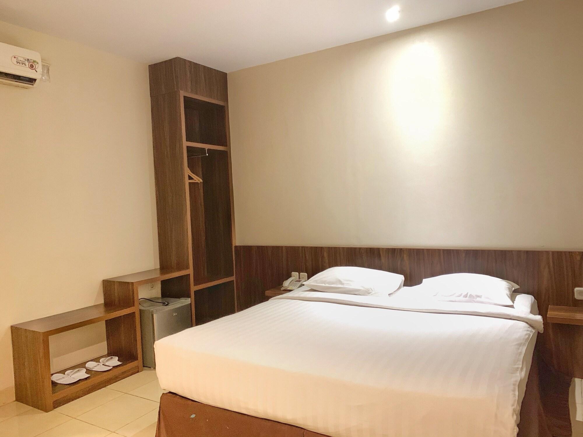 Ameera Hotel Пеканбару Экстерьер фото